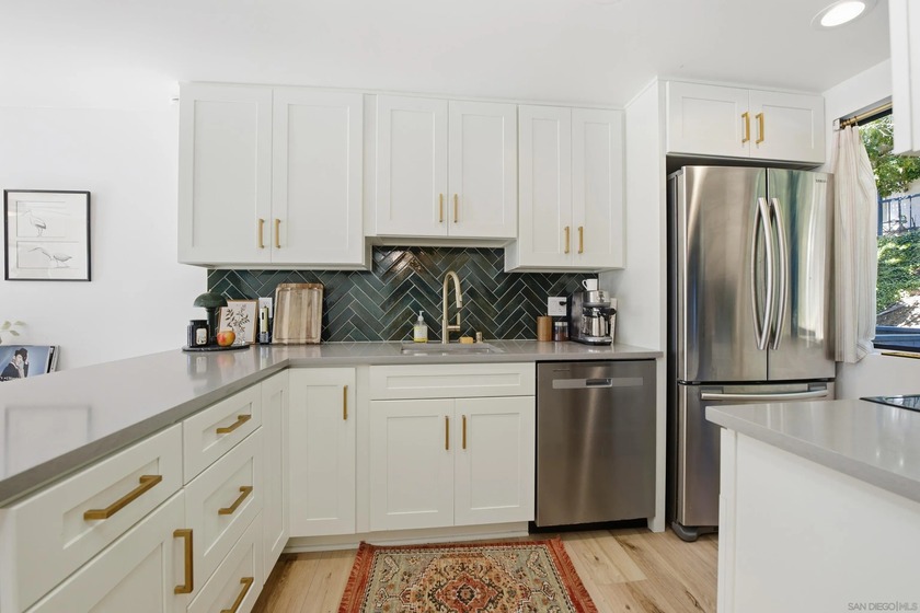 Welcome to this well-designed La Costa townhome offering a - Beach Condo for sale in Carlsbad, California on Beachhouse.com