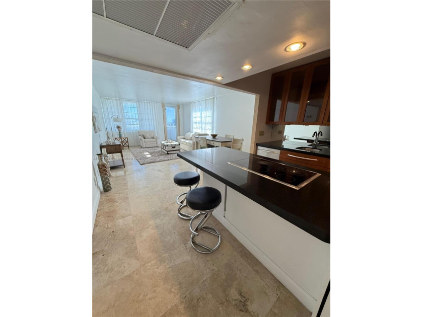 Welcome to luxurious living at the Decoplage condo, Miami Beach - Beach Condo for sale in Miami Beach, Florida on Beachhouse.com