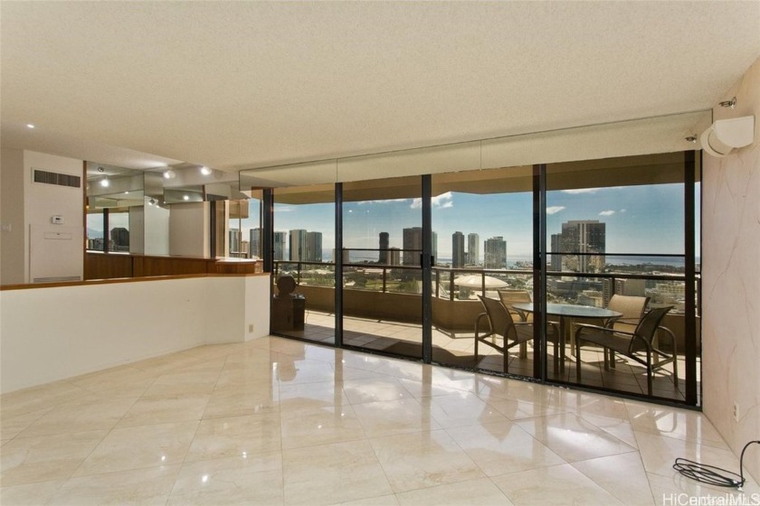 Discover your own urban sanctuary with sweeping ocean and city - Beach Condo for sale in Honolulu, Hawaii on Beachhouse.com