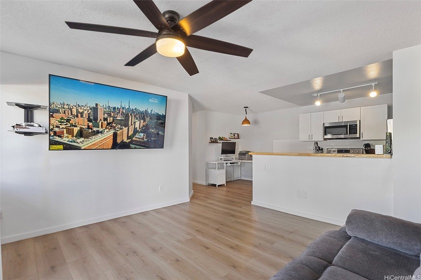 **LOWEST PRICED UNIT IN CORONADO** Don't miss this rare - Beach Condo for sale in Ewa Beach, Hawaii on Beachhouse.com