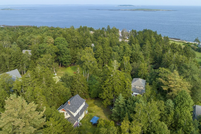 Experience coastal charm on Bailey Island in Harpswell and - Beach Home for sale in Harpswell, Maine on Beachhouse.com