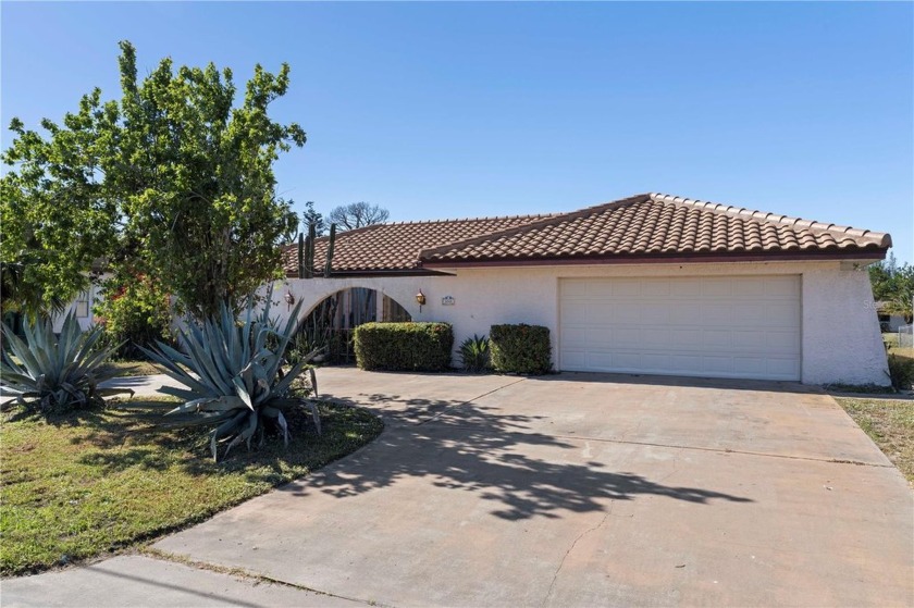 PORT CHARLOTTE WATERFRONT POOL HOME W/**NEW TILE ROOF**, 2-CAR - Beach Home for sale in Punta Gorda, Florida on Beachhouse.com