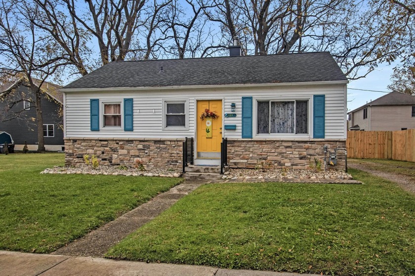 Newly updated ranch home with new family room added this past - Beach Home for sale in South Haven, Michigan on Beachhouse.com