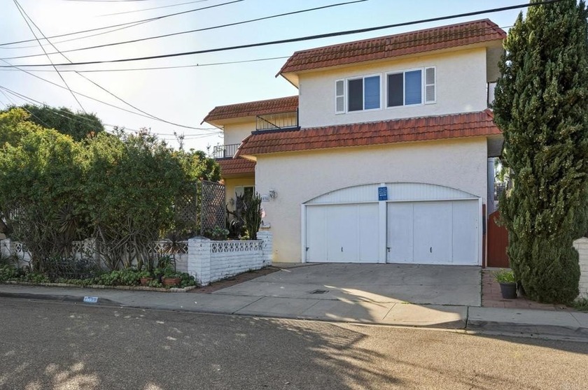 This 2-story home is a rare find in Imperial Beach! Offering - Beach Home for sale in Imperial Beach, California on Beachhouse.com