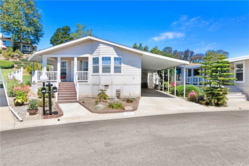 This Beautiful Gorgeous, almost new, double wide SILVERCREST - Beach Home for sale in Huntington Beach, California on Beachhouse.com