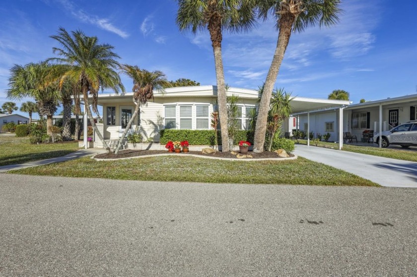 Welcome home to 295 Muskoka Cres. This updated 2 bedroom, 2 - Beach Home for sale in Port Charlotte, Florida on Beachhouse.com