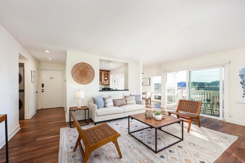 AMAZING OCEAN VIEW!!! Soak in the coastal lifestyle with - Beach Condo for sale in Solana Beach, California on Beachhouse.com