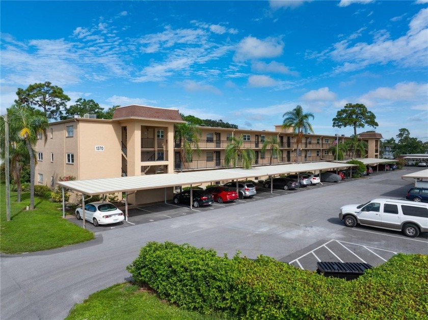 NO FLOOD ZONE!!! NOT AFFECTED BY THE RECENT 2 HURRICANES! Highly - Beach Condo for sale in Dunedin, Florida on Beachhouse.com