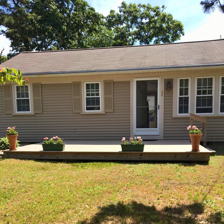 Don't miss this opportunity to own a charming home with deeded - Beach Home for sale in South Dennis, Massachusetts on Beachhouse.com