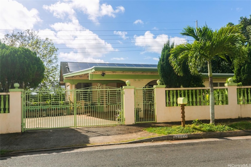 Opportunity to own a rarely available home in the Seaview - Beach Home for sale in Waipahu, Hawaii on Beachhouse.com