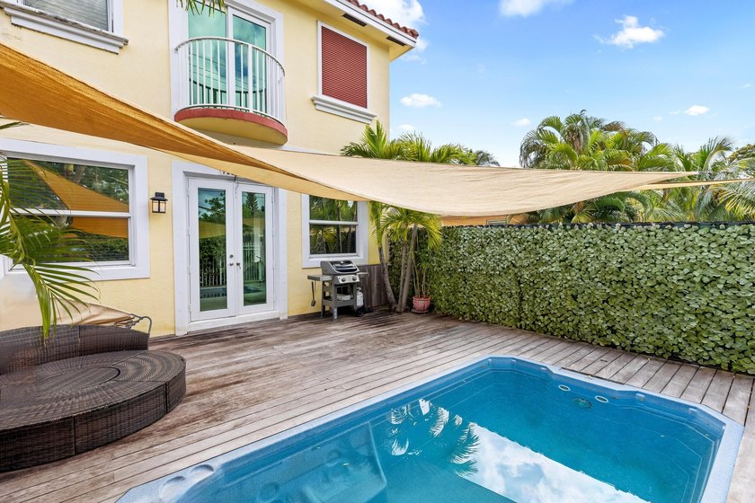Live effortlessly in this stylish, updated Lake Ridge corner - Beach Townhome/Townhouse for sale in Fort Lauderdale, Florida on Beachhouse.com