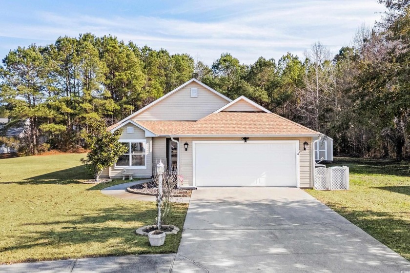 Welcome to this beautifully maintained 3-bedroom, 2-bathroom - Beach Home for sale in Little River, South Carolina on Beachhouse.com