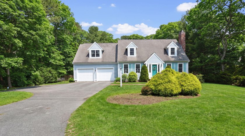 Located on the Brewster/Harwich line, 122 Evelyn's Drive is an - Beach Home for sale in Brewster, Massachusetts on Beachhouse.com