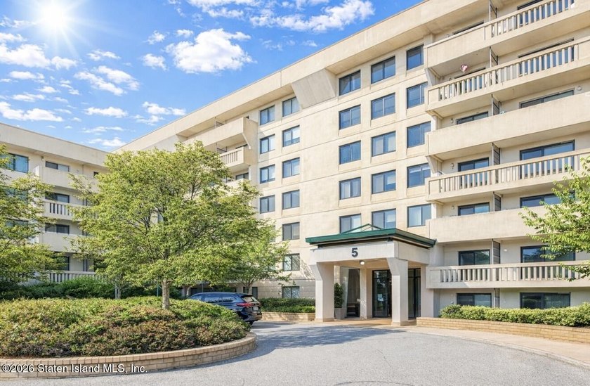 Welcome Home to 5 Windham Loop, Unit 6E Step into this - Beach Condo for sale in Staten Island, New York on Beachhouse.com