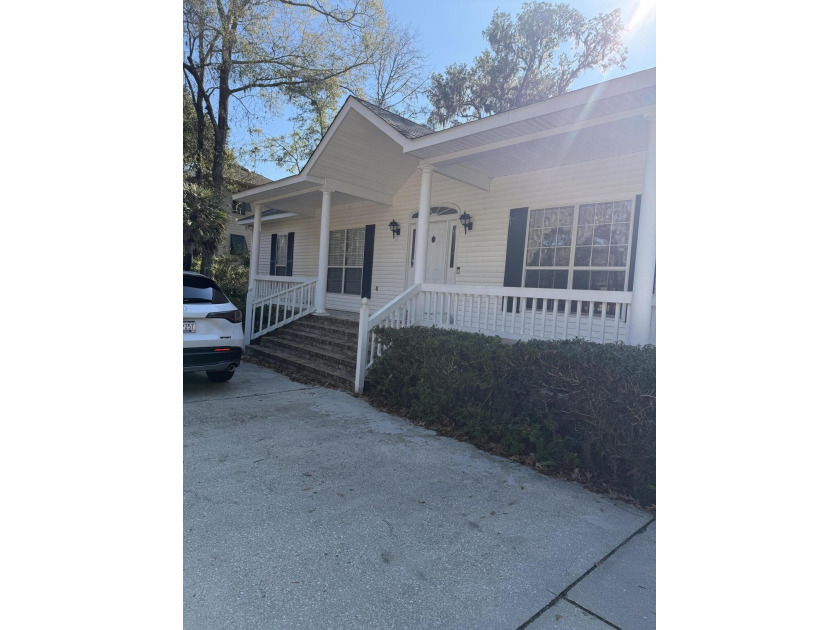 Wow! Great deep water property 4ft at low tide with a 530 ft - Beach Home for sale in Johns Island, South Carolina on Beachhouse.com
