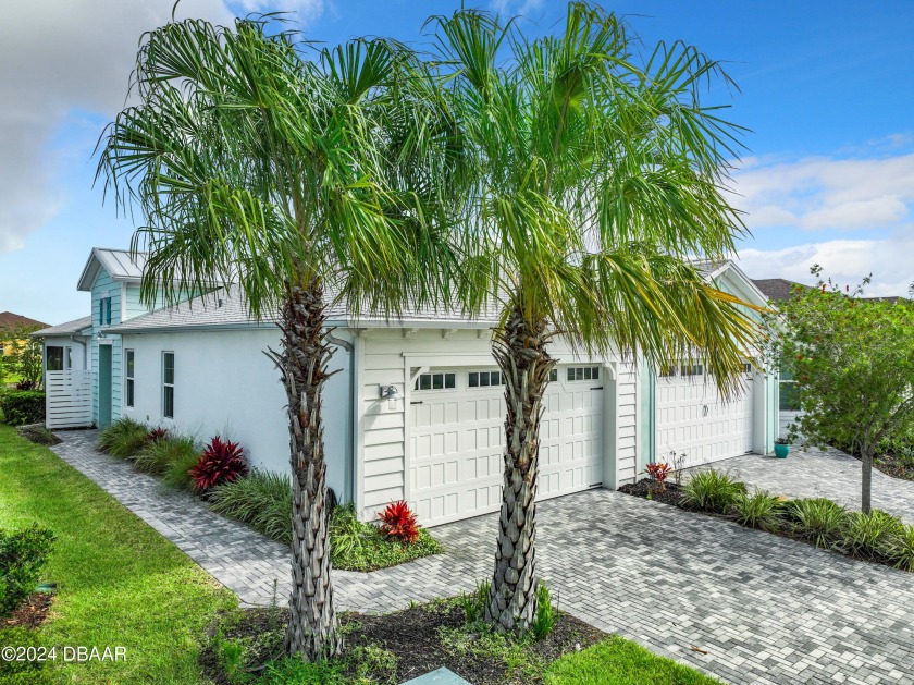 Selling Furnished with a Golf Cart !  This beautiful Waterfront - Beach Home for sale in Daytona Beach, Florida on Beachhouse.com