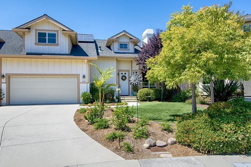 Welcome to this stunning 3-bedroom, 2-bathroom home in beautiful - Beach Home for sale in Santa Cruz, California on Beachhouse.com