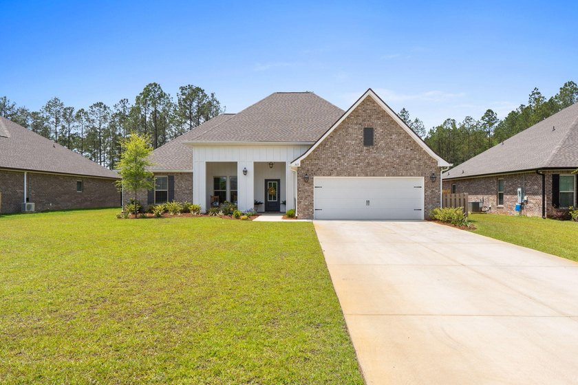 Welcome to 365 Kaleidoscope Cove in the highly desirable Hammock - Beach Home for sale in Freeport, Florida on Beachhouse.com