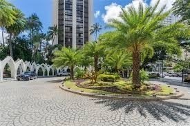 Welcome to Liliuokalani Gardens, an oasis in the heart of urban - Beach Condo for sale in Honolulu, Hawaii on Beachhouse.com
