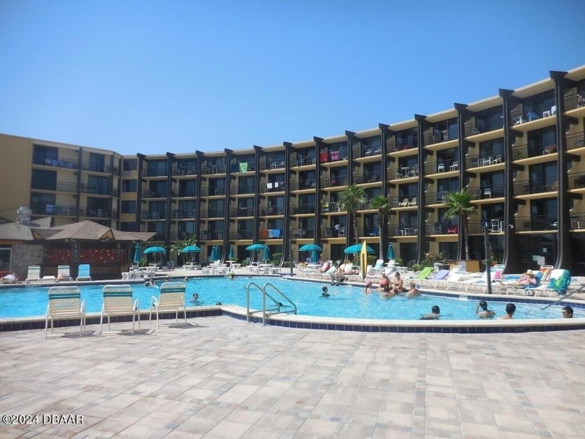 Fantastic unit in the highly sought after Hawaiian Inn resort - Beach Home for sale in Daytona Beach, Florida on Beachhouse.com