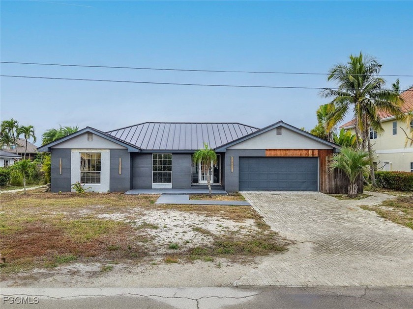 Discover an incredible opportunity to personalize a home in a - Beach Home for sale in Sanibel, Florida on Beachhouse.com