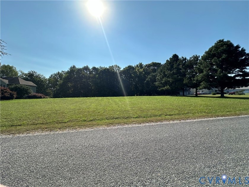 Picturesque 5+ acre lot is now available in Rappahannock River - Beach Acreage for sale in Center Cross, Virginia on Beachhouse.com