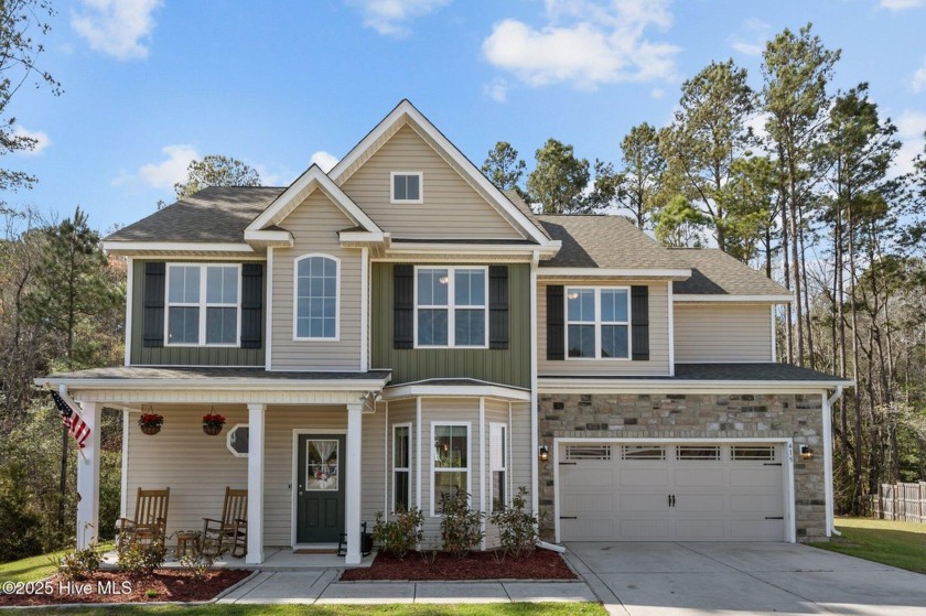 Tucked away at the end of a cul-de-sac, this home offers a - Beach Home for sale in Holly Ridge, North Carolina on Beachhouse.com