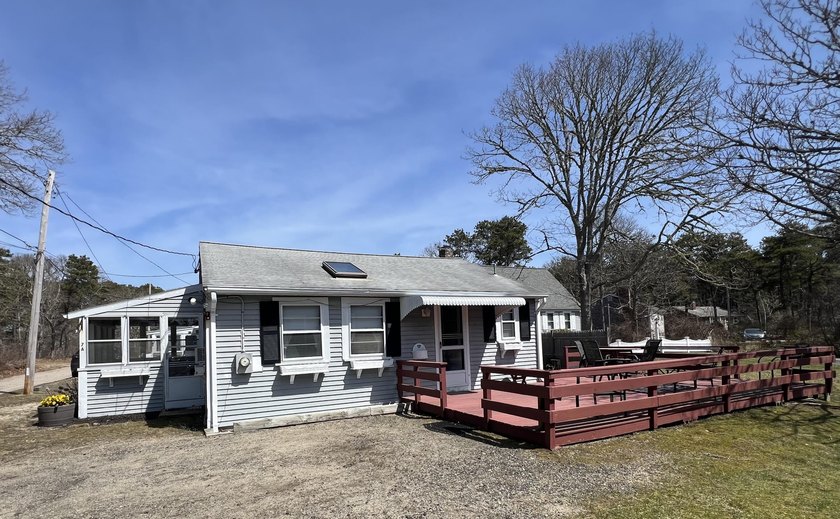 This charming, year-round 3-bedroom, 1-bath cottage is the - Beach Home for sale in Dennis Port, Massachusetts on Beachhouse.com