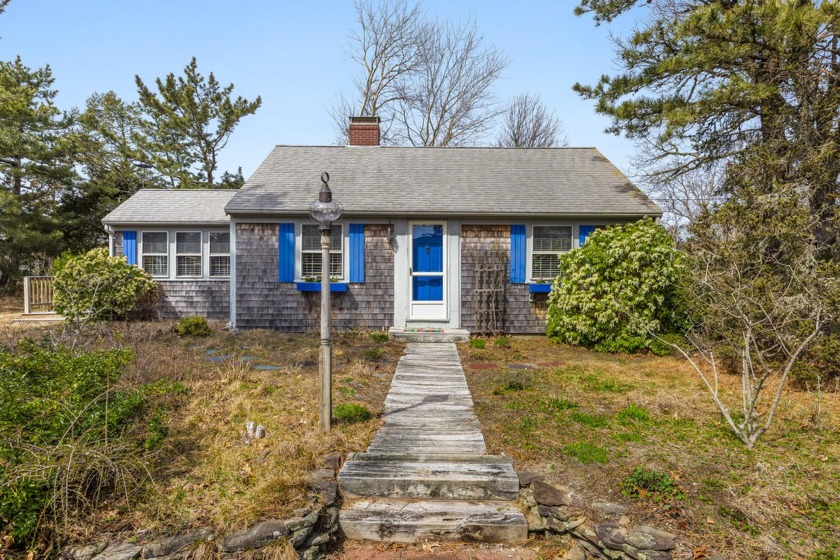This charming cottage is the perfect getaway! With its turnkey - Beach Home for sale in Dennis Port, Massachusetts on Beachhouse.com