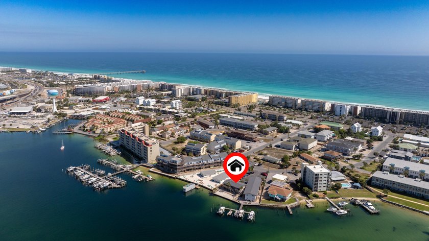 VA Approved. Boat slip Leasable to the public and lower HOA with - Beach Condo for sale in Fort Walton Beach, Florida on Beachhouse.com