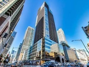 This stunning Penthouse in River North is a rare find, featuring - Beach Home for sale in Chicago, Illinois on Beachhouse.com