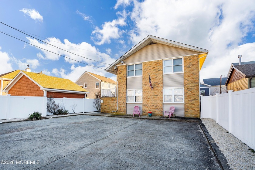 Immaculate, move-in-ready, and freshly painted, this elegant - Beach Condo for sale in Ortley Beach, New Jersey on Beachhouse.com