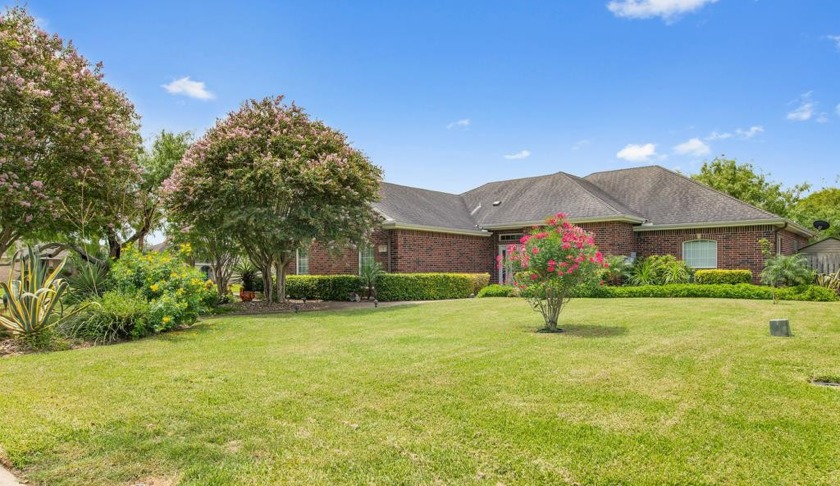 This beautiful three- bedroom, two-bath brick home is ideally - Beach Home for sale in Laguna Vista, Texas on Beachhouse.com