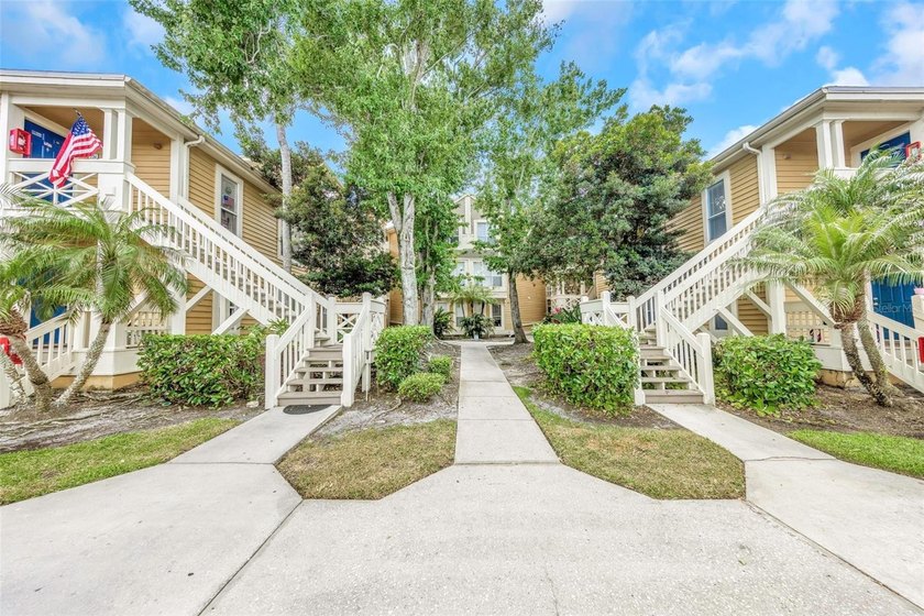 * * WONDERFUL CONDO * * Located in the desirable Bridgewater - Beach Condo for sale in St. Petersburg, Florida on Beachhouse.com