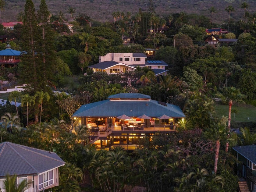 Escape to your own private oasis in the heart of Maui Meadows - Beach Home for sale in Kihei, Hawaii on Beachhouse.com