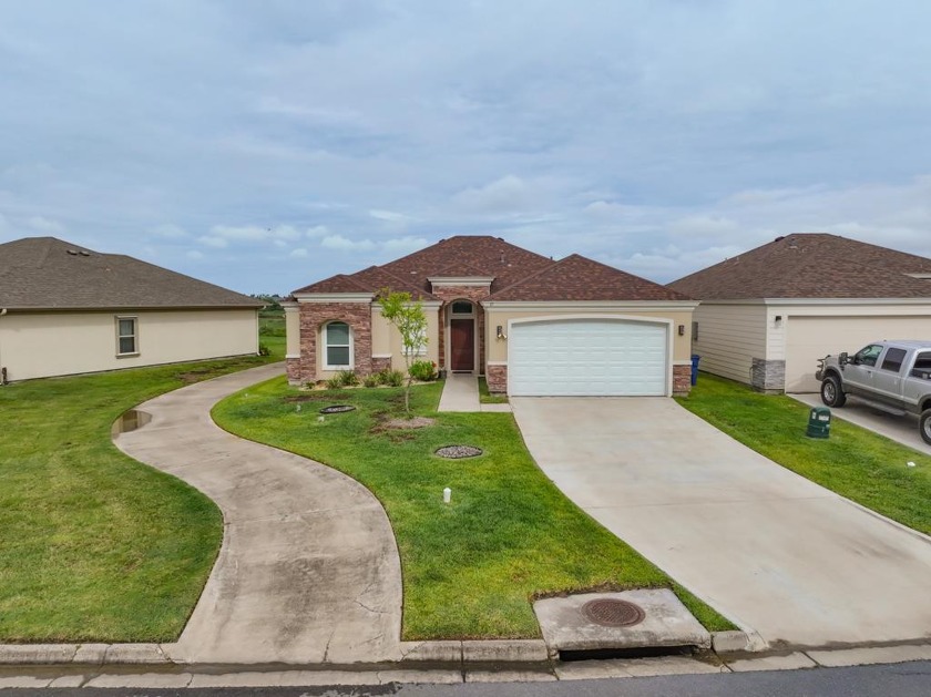 17 Valdarama is an exquisite 3 bedroom, 2 bath Golf Villa in the - Beach Home for sale in Laguna Vista, Texas on Beachhouse.com