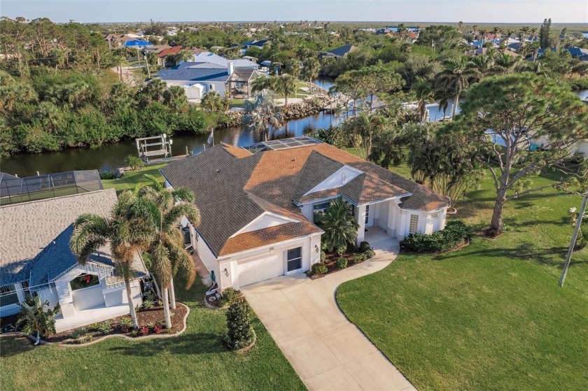 Under contract-accepting backup offers. **PLEASE ENJOY THE 3D - Beach Home for sale in Port Charlotte, Florida on Beachhouse.com