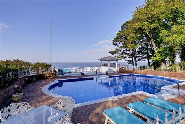 A truly extraordinary opportunity for spectacular James River - Beach Home for sale in Newport News, Virginia on Beachhouse.com