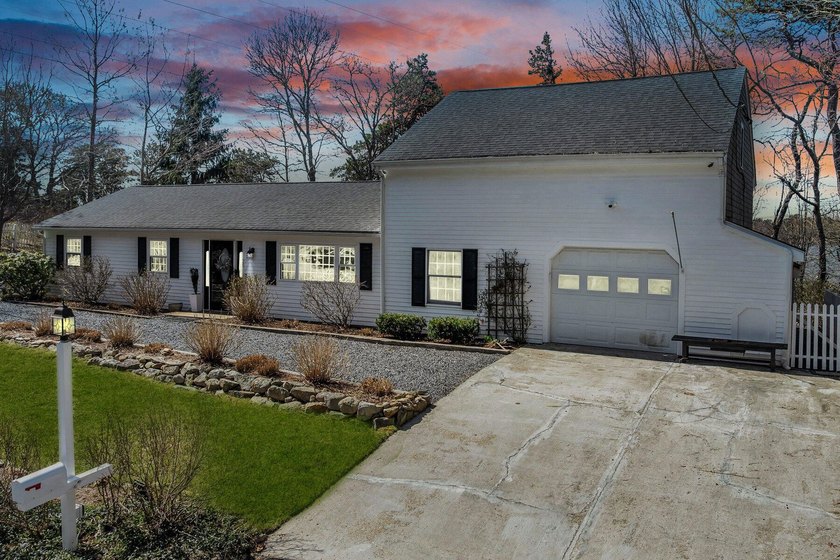 Owned and re-imagined by a professional interior designer, every - Beach Home for sale in Yarmouth Port, Massachusetts on Beachhouse.com