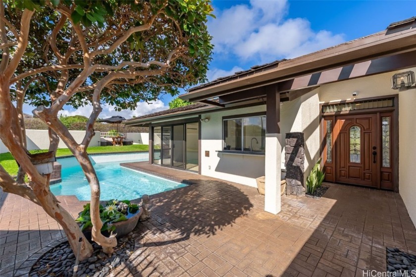 Located in the highly coveted gated community of Queen's Gate - Beach Home for sale in Honolulu, Hawaii on Beachhouse.com