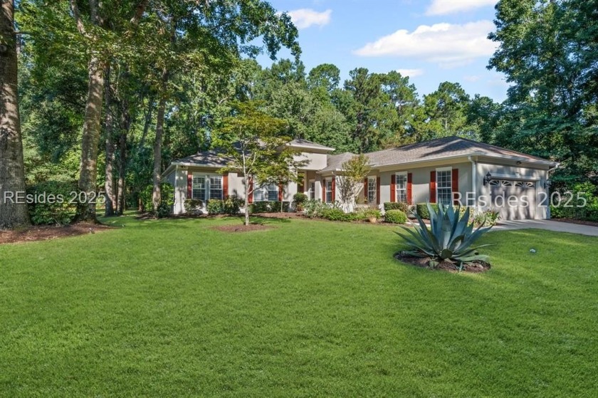 Great Value & Opportunity in Riverbend.... this stunning home - Beach Home for sale in Bluffton, South Carolina on Beachhouse.com
