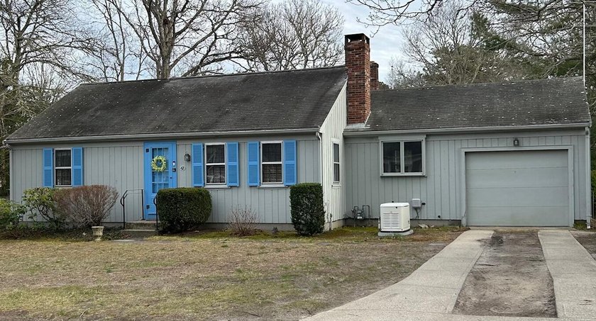 OPEN HOUSES HAVE BEEN CANCELLED Escape to the coast and discover - Beach Home for sale in South Dennis, Massachusetts on Beachhouse.com