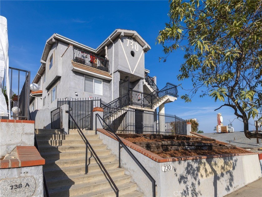 Step into the pinnacle of investment opportunities at 730 W 5th - Beach Townhome/Townhouse for sale in San Pedro, California on Beachhouse.com