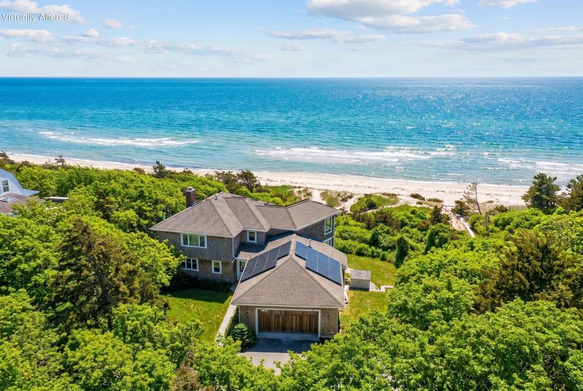 Direct waterfront offering in West Hyannisport with 100 feet of - Beach Home for sale in West Hyannisport, Massachusetts on Beachhouse.com