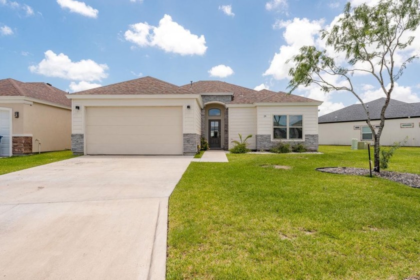 19 Valdarama is an exquisite 3 bedroom, 2 bath Golf Villa in the - Beach Home for sale in Laguna Vista, Texas on Beachhouse.com