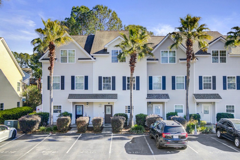 CENTRAL LOCATION POND VIEW TURN-KEY RENTAL INVESTMENT OR PRIMARY - Beach Townhome/Townhouse for sale in North Charleston, South Carolina on Beachhouse.com
