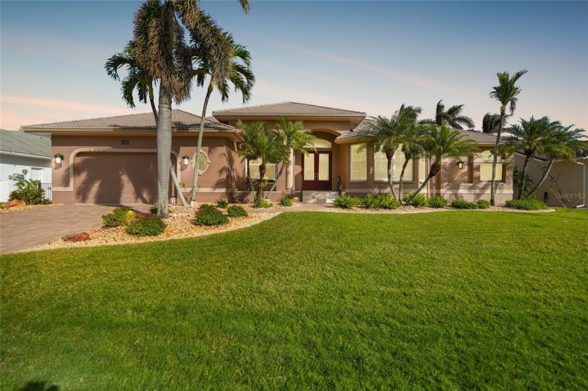 Beautifully Remodeled Waterfront Home in Burnt Store Isles
This - Beach Home for sale in Punta Gorda, Florida on Beachhouse.com