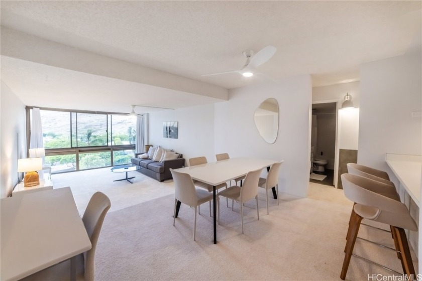 Available now is a stylish 1-Bedroom Condo with Resort-Style - Beach Condo for sale in Honolulu, Hawaii on Beachhouse.com