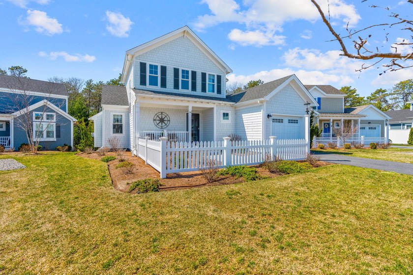 Welcome to 24 Cobblestone Circle, a stunning custom-built home - Beach Home for sale in Mashpee, Massachusetts on Beachhouse.com