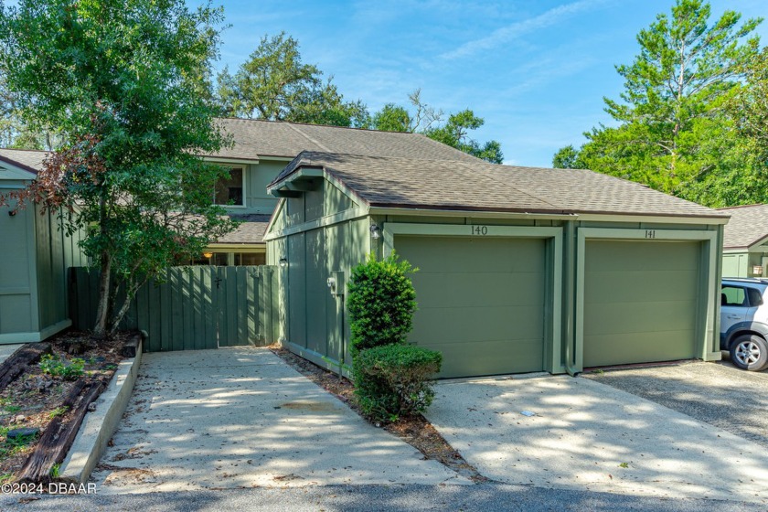 MASSIVE PRICE REDUCTION! Nestled in a prime spot, this stunning - Beach Townhome/Townhouse for sale in Ormond Beach, Florida on Beachhouse.com